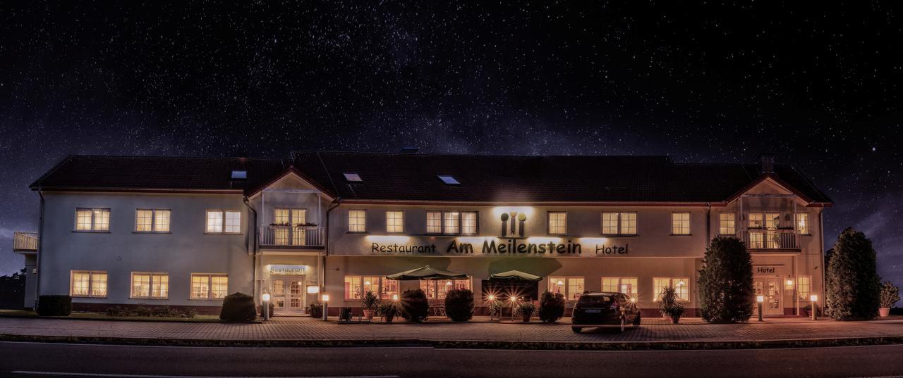 Hotel Am Meilenstein Dunkelforth Exteriör bild